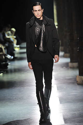 Ann Demeulemeester / - 2011